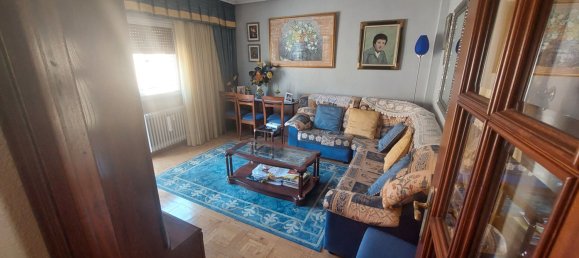 3 Schlafzimmer Wohnung in Chartered Community of Navarre, Spain, Nr. 150405 2