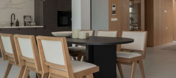 5 bedrooms Villa in Marbella, Spain No. 75130 11