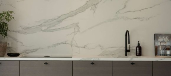 5 bedrooms Villa in Marbella, Spain No. 75130 8