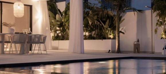 5 bedrooms Villa in Marbella, Spain No. 75130 37