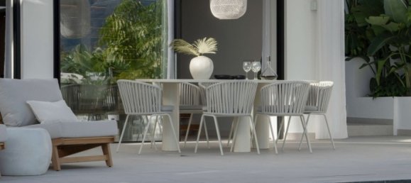 5 bedrooms Villa in Marbella, Spain No. 75130 2