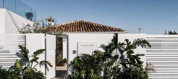 5 bedrooms Villa in Marbella, Spain No. 75130 44