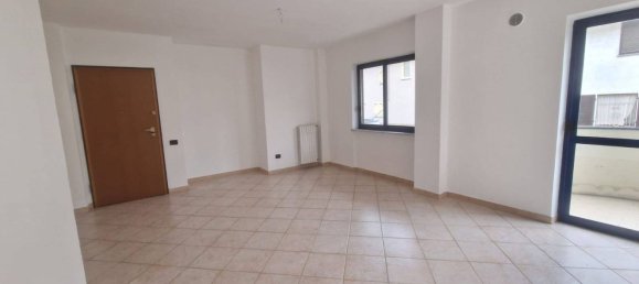 Квартира с 4 спальнями в Бра, Италия № 317669 4