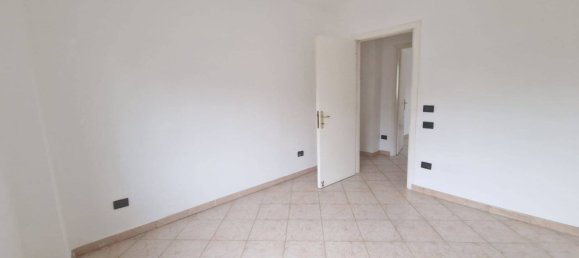 Квартира с 4 спальнями в Бра, Италия № 317669 11