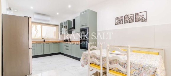 4 bedrooms House in Attard, Malta No. 11588 2