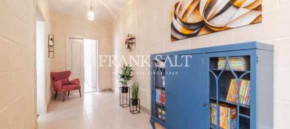 4 bedrooms House in Attard, Malta No. 11588 19