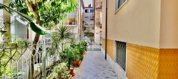 3 rooms Apartment in San Benedetto del Tronto, Italy No. 301171 18