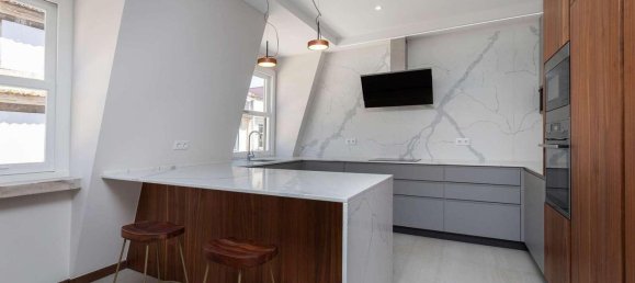 4 bedrooms Apartment in Lisbon, Portugal No. 134931 2