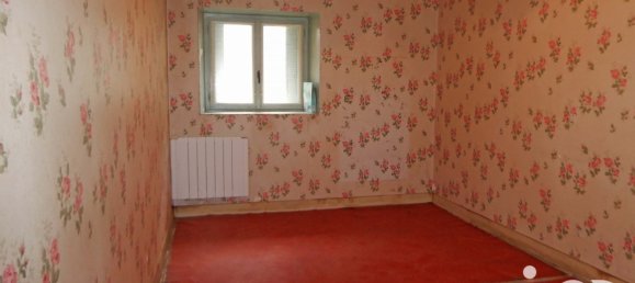 5 bedrooms House in Vineuil, France No. 78886 3