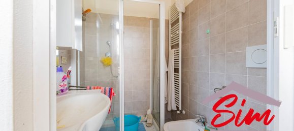 8 bedrooms House in Borgolavezzaro, Italy No. 328289 10