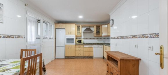 2 bedrooms Apartment in Estepona, Spain No. 185281 6