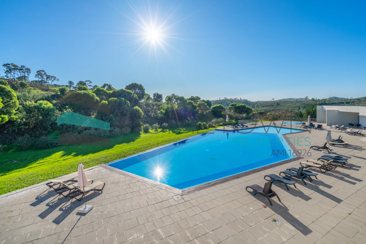 Квартира с 3 спальнями в Мешильоейра Гранде, Португалия № 153676