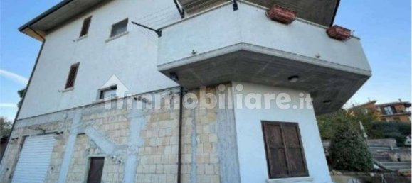 3 غرف نوم فيلا في San Valentino in Abruzzo Citeriore, Italy رقم 271287 3