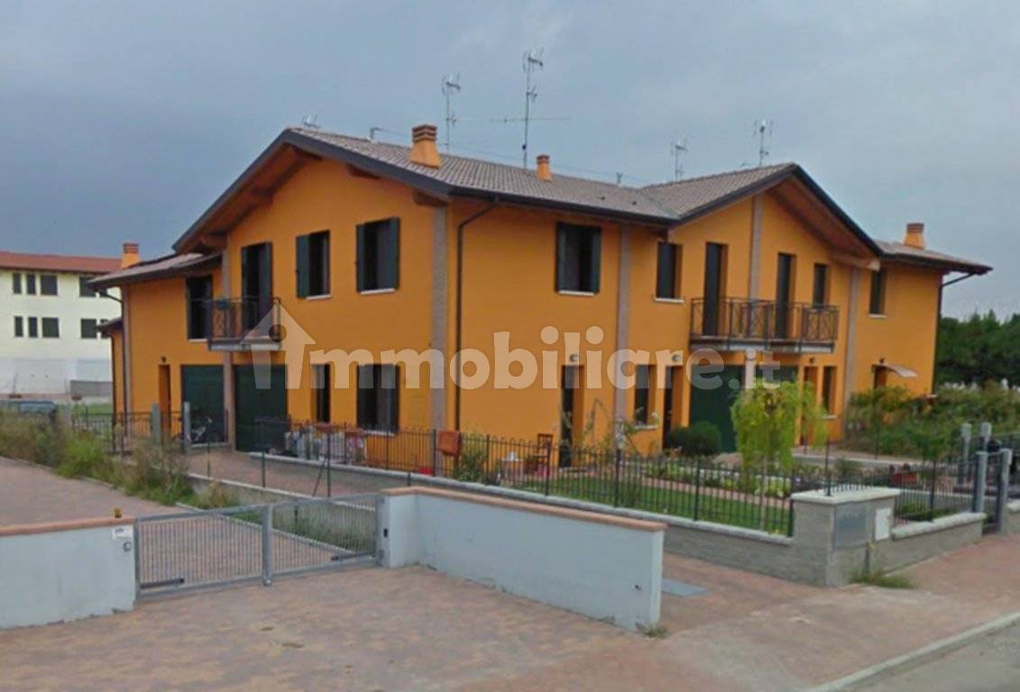 2 Schlafzimmer Wohnung in Castelbelforte, Italy, Nr. 191344