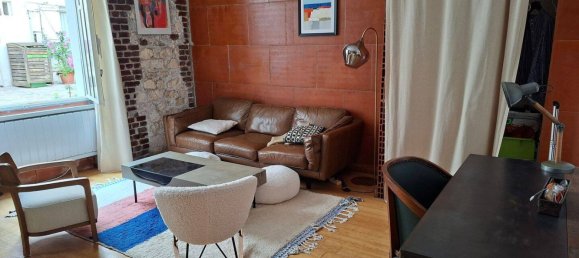 Studio à Paris, France No. 329930 3