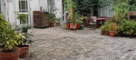 Studio à Paris, France No. 329930 7