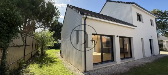 4 bedrooms House in Seine-et-Marne, France No. 323542 15