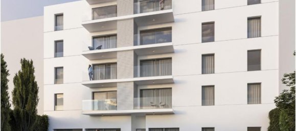 2 bedrooms Condo in Funchal, Portugal No. 1558 2