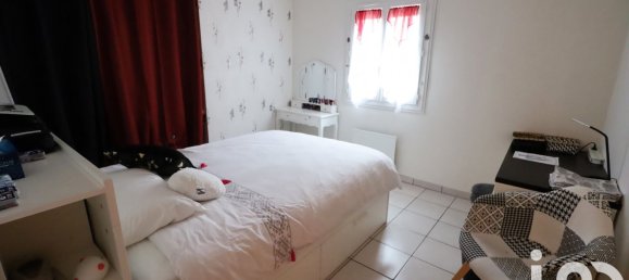 Casa de 5 dormitorios en Saint-Denis-de-l'Hotel, France No. 255743 10