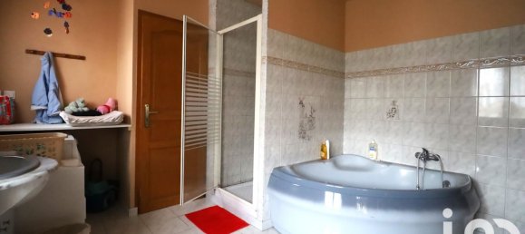 Casa de 5 dormitorios en Saint-Denis-de-l'Hotel, France No. 255743 6