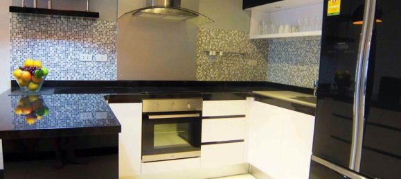 2 bedrooms Condo in Pattaya, Thailand No. 693 6