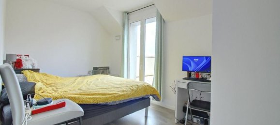 Dúplex de 3 dormitorios en Aubergenville, France No. 164111 16