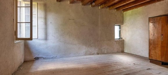 2 rooms House in San Vito di Leguzzano, Italy No. 35613 25
