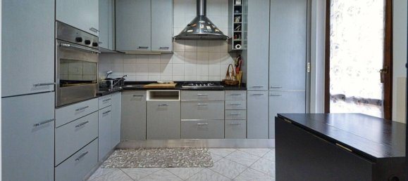 2 Schlafzimmer Wohnung in Milan, Italy, Nr. 335236 7