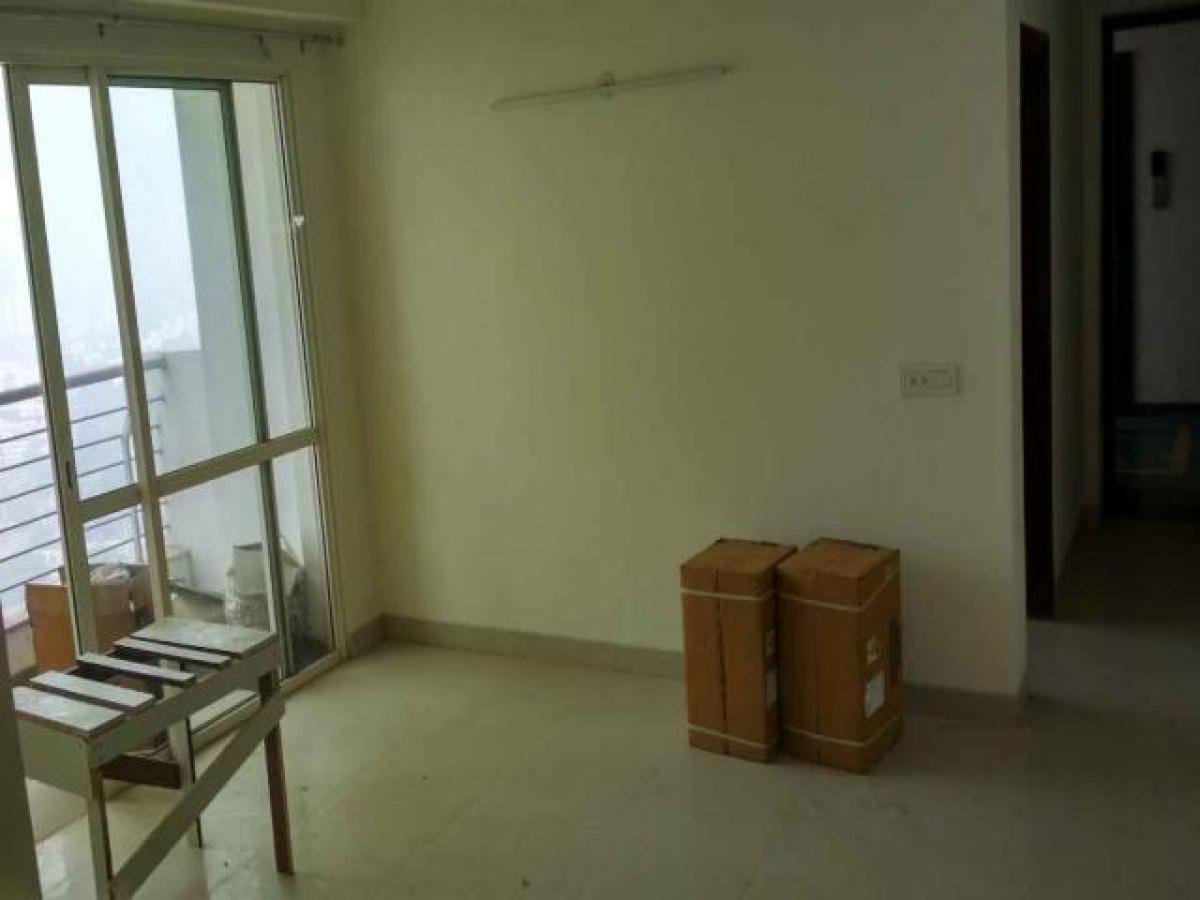 2 bedrooms House in Noida, India No. 27625