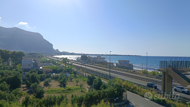 Apartamento de 4 divisões em Carini, Italy N.º 296042