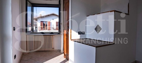 10-Zimmer Haus in Pinerolo, Italy, Nr. 221785 23