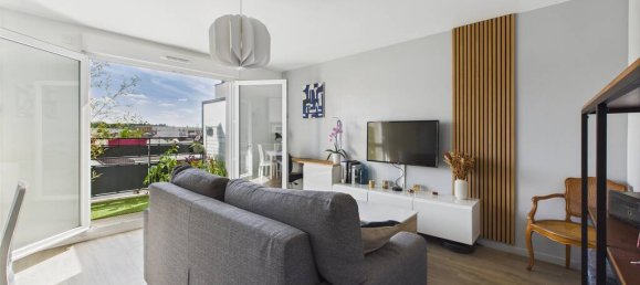 2 Schlafzimmer Wohnung in Livry-Gargan, France, Nr. 327034 5