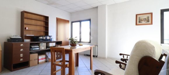 2 Schlafzimmer Haus in Bastida Pancarana, Italy, Nr. 102767 23