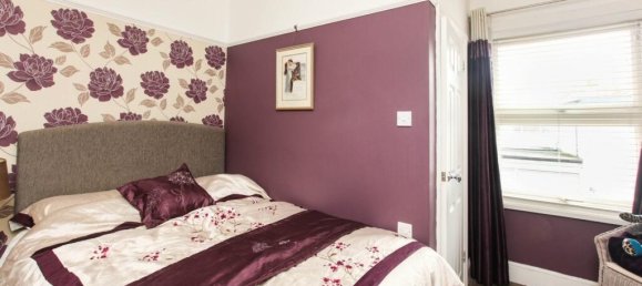 4 bedrooms House in Torquay, United Kingdom No. 2413 8