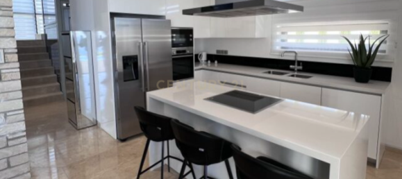 4 bedrooms Villa in Paphos, Cyprus No. 6297 13