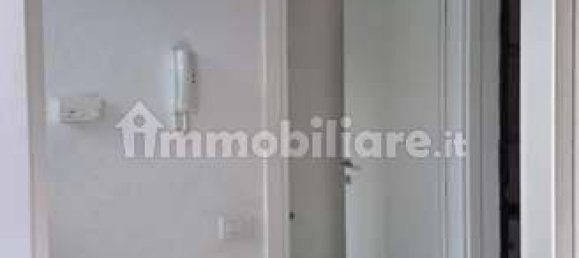 Коммерческая недвижимость с 2 комнатами в Милан, Италия № 341947 9