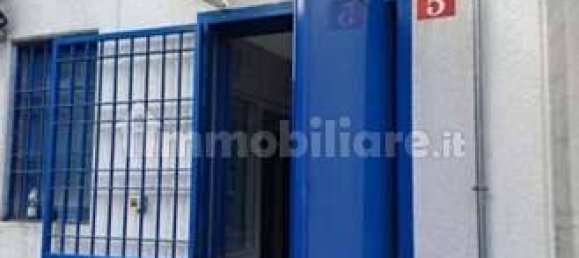 Коммерческая недвижимость с 2 комнатами в Милан, Италия № 341947 5