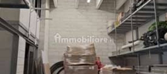 Коммерческая недвижимость с 2 комнатами в Милан, Италия № 341947 12