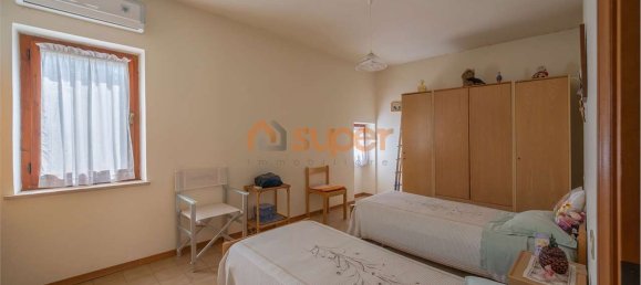 8 rooms House in Perugia, Italy No. 265763 19