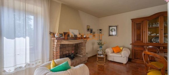 8 rooms House in Perugia, Italy No. 265763 9