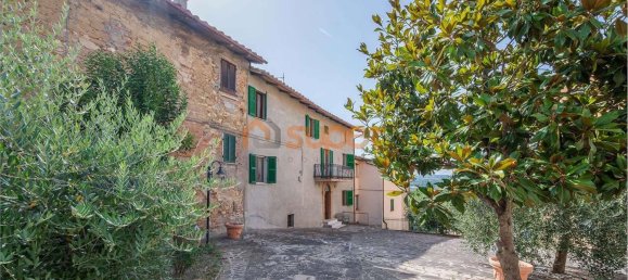 8 rooms House in Perugia, Italy No. 265763 6