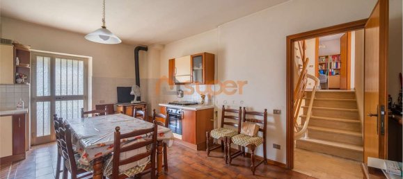 8 rooms House in Perugia, Italy No. 265763 16