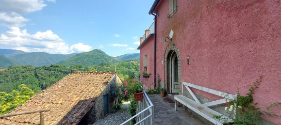 8 rooms House in Bagni di Lucca, Italy No. 196386 6