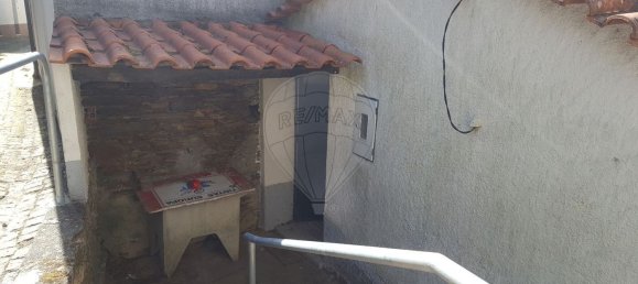 3 bedrooms House in Arganil, Portugal No. 31087 4