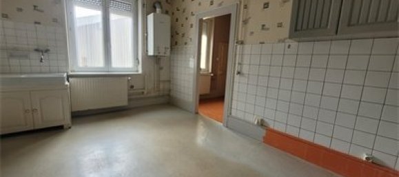 Gebäude in Luneville, France 165m², Nr. 248374 2