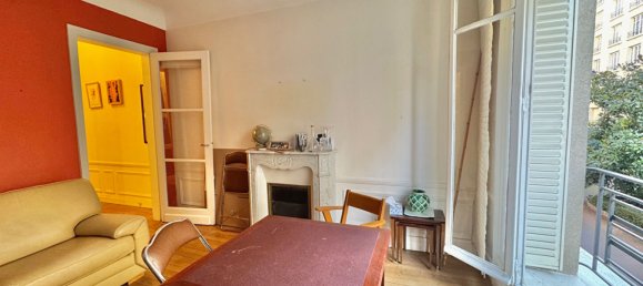 2 rooms Apartment in Paris, France No. 134338 2
