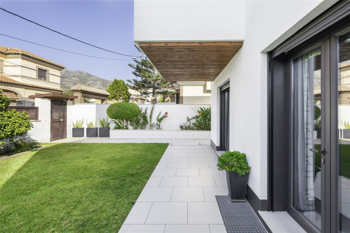 3 bedrooms Villa in Torremolinos, Spain No. 42688