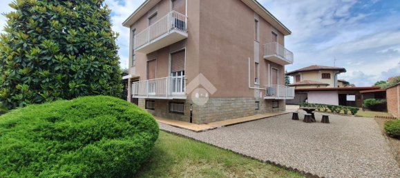 6 rooms Villa in Inveruno, Italy No. 139701 2