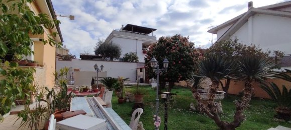 Villa de 6 habitaciónes en Pomezia, Italy No. 228145 4