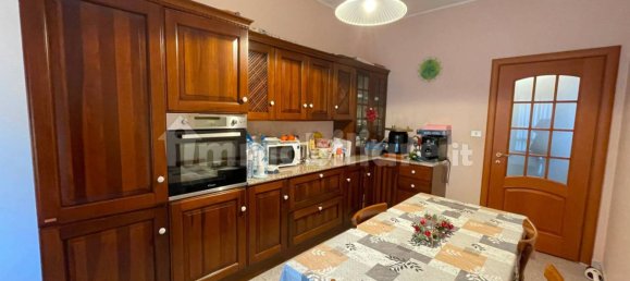 3 Schlafzimmer Wohnung in Turin, Italy, Nr. 173918 12